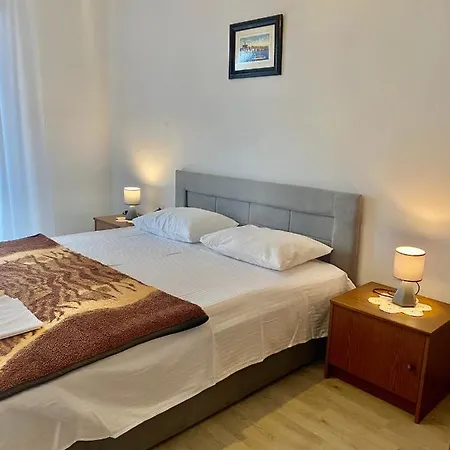 Mira Apartman *