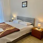 Mira Lejlighed *